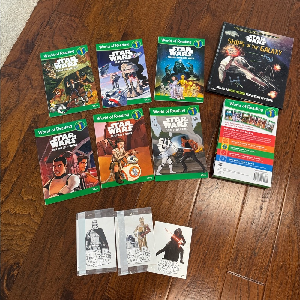 Star Wars World of Reading Level 1 Reader Set & Star Wars Ships of Galaxy book